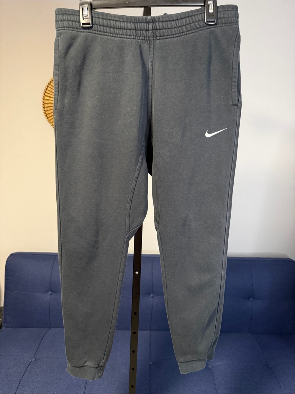 Nike Black Club Fleece-Lined Tapered Jogger Drawstring Sweatpants size Medium